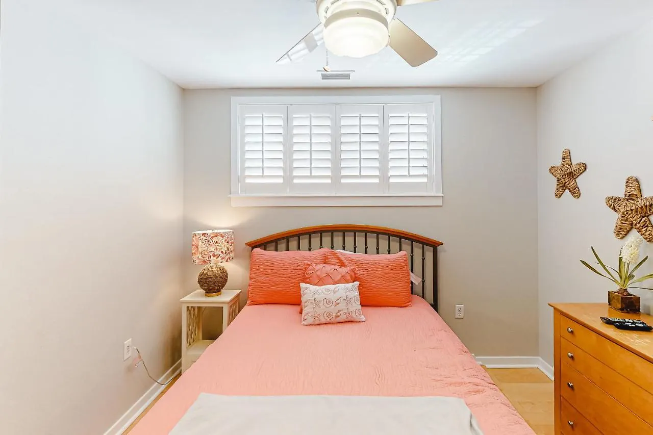 The Sanctuary - Getta Tan B238 Apartment Virginia Beach United States