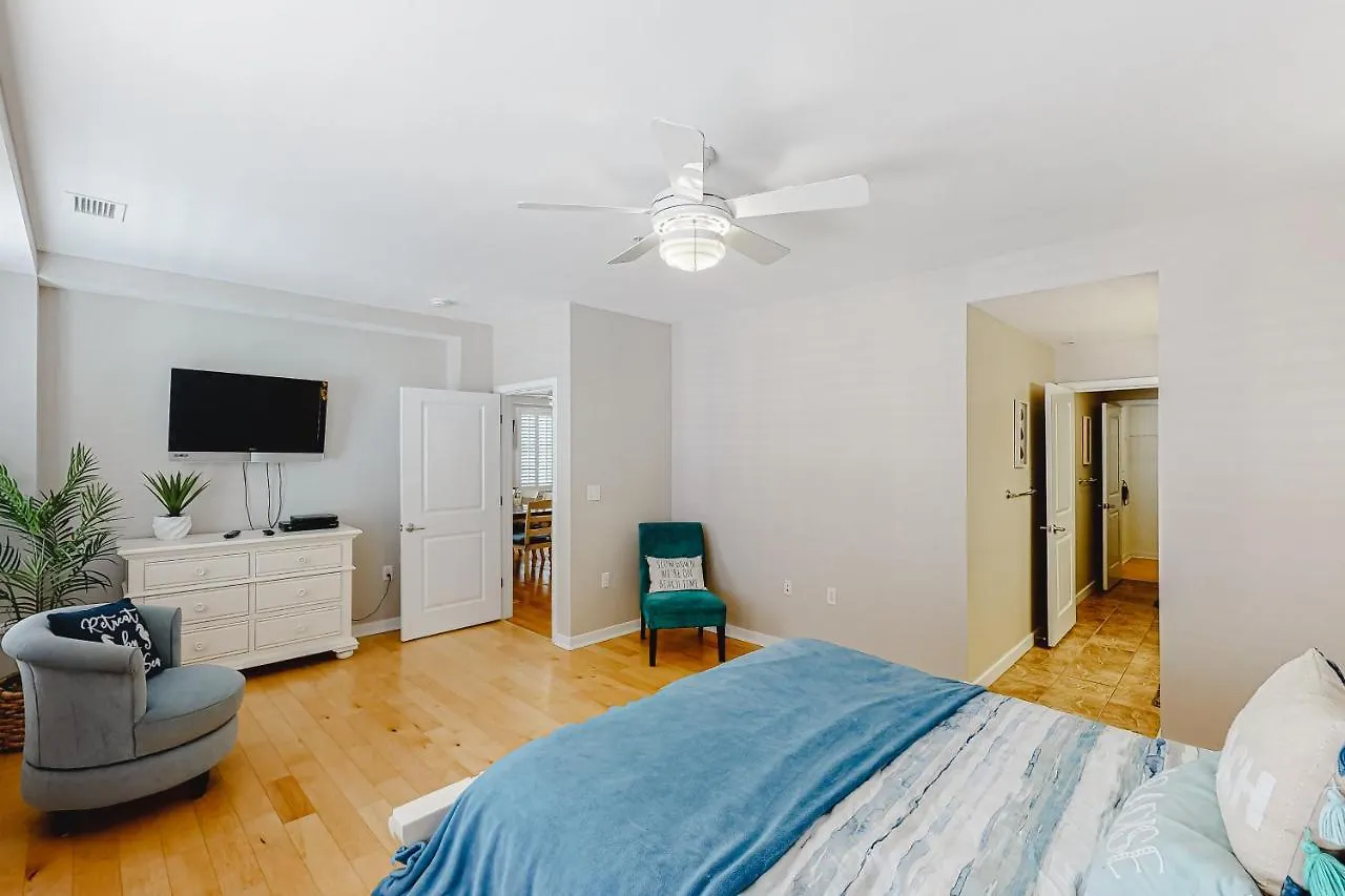 The Sanctuary - Getta Tan B238 Apartment Virginia Beach United States